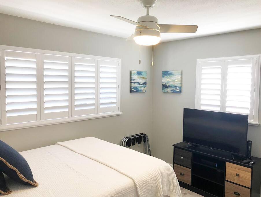 Modern Apartment - 2 Of 4 Punta Gorda Exterior foto